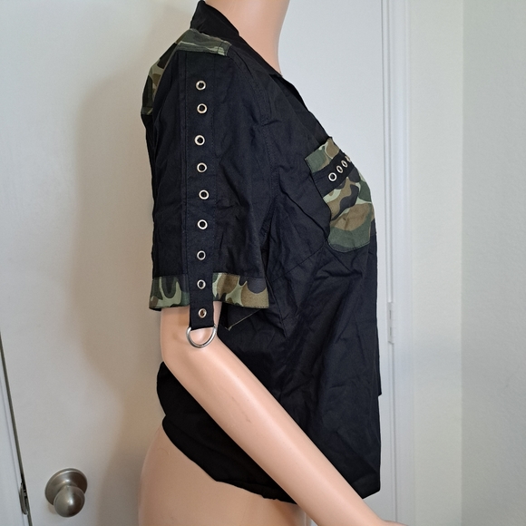 Dead Threads Womens XL Shirt Goth Black Camouflage Button Down Short Sleeve - Picture 4 of 13